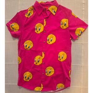 Cakeworthy Looney Tunes Tweety Bird Pink Short Sleeve Button‎ Down Shirt Small